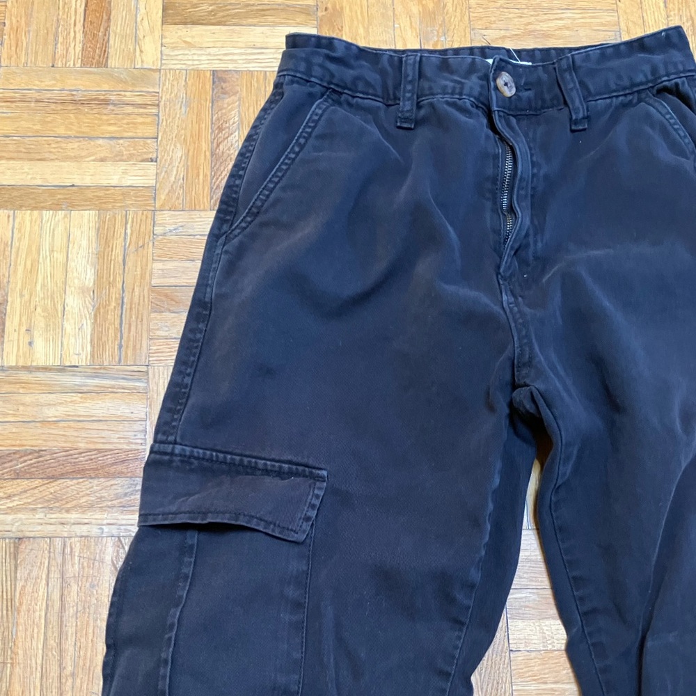 stradivarius cargo pants
size 04 (us)